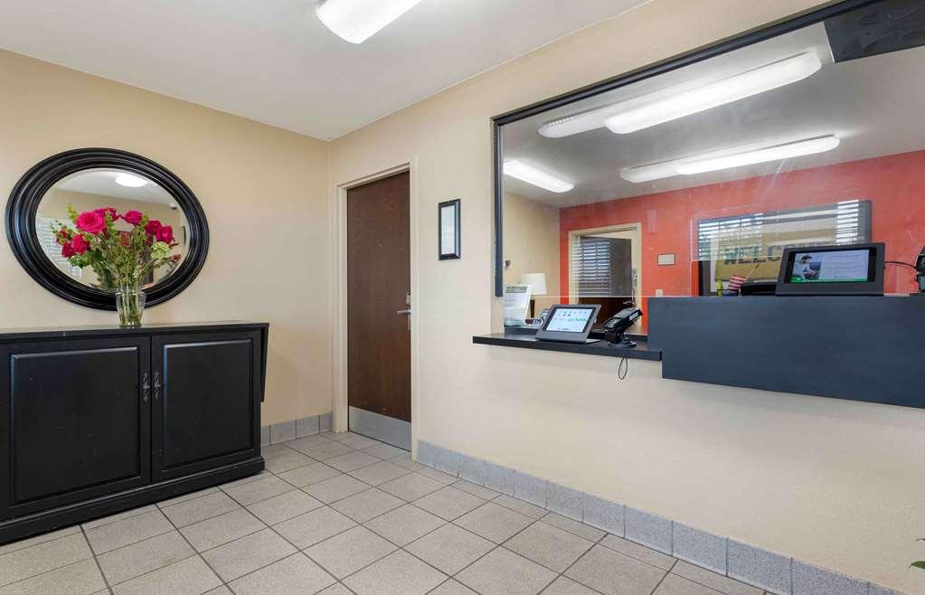 Extended Stay America Suites - Tulsa - Central Dalaman gambar